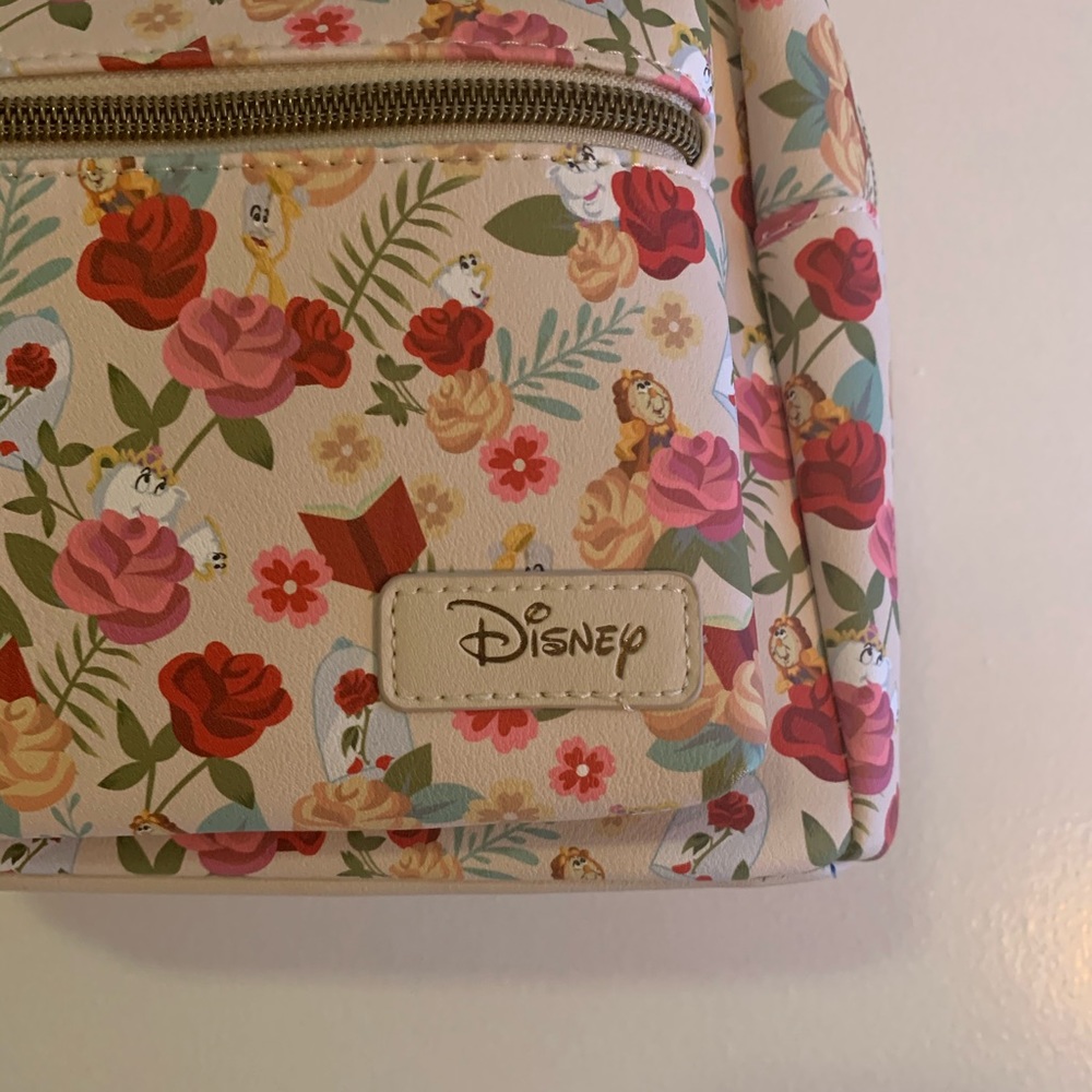 Disney lounge fly backpack